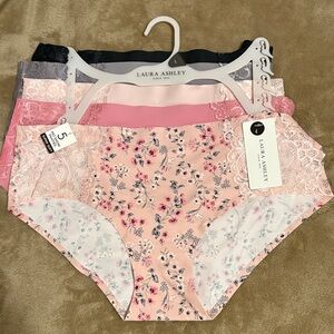 NWT Laura Ashley Super Soft No Show Panties   in Size L